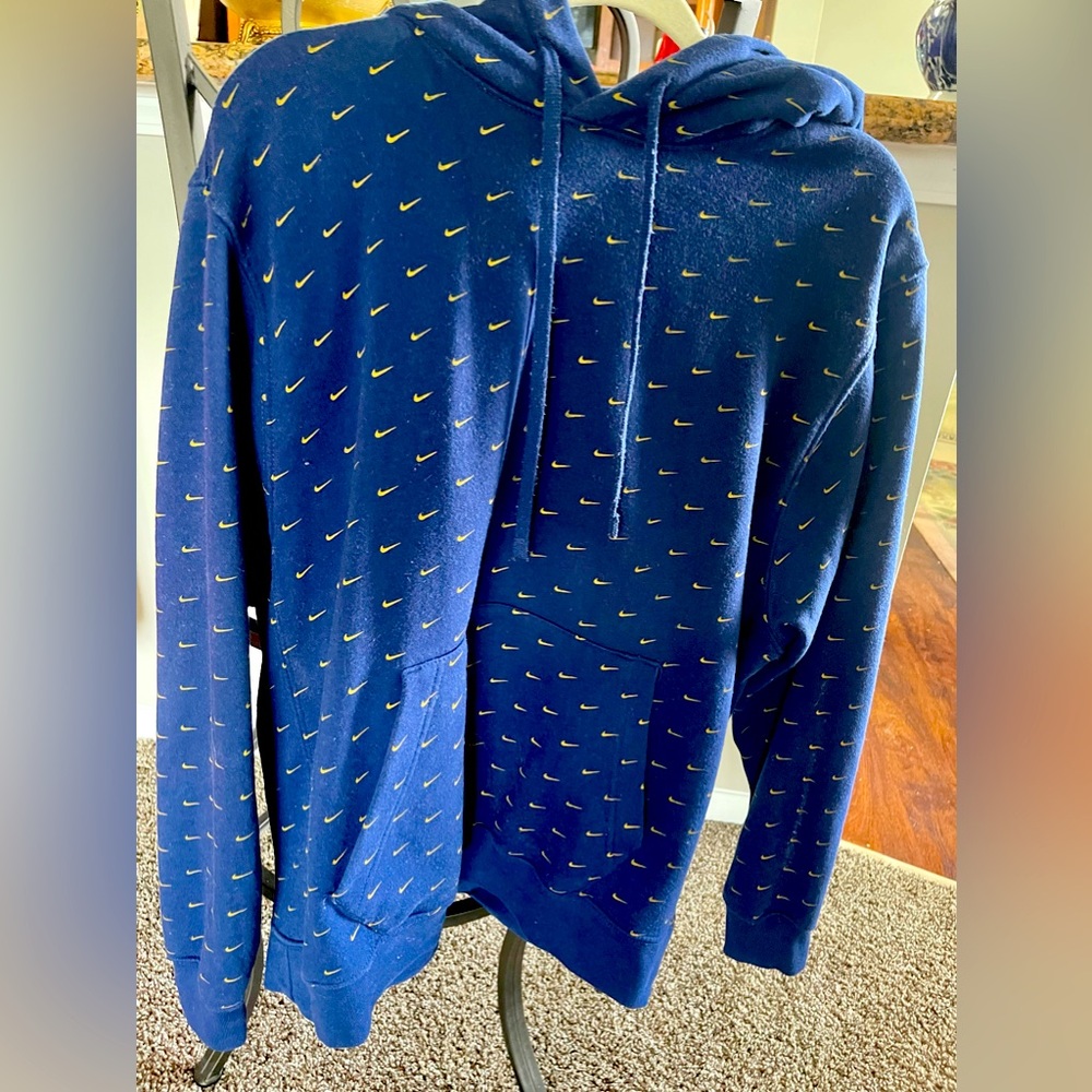 Nike Sweatshirt,  Size L,  Excellent condition.
